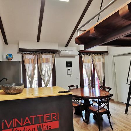 Regis B&B Camere Centro Storico Chivasso Exterior photo